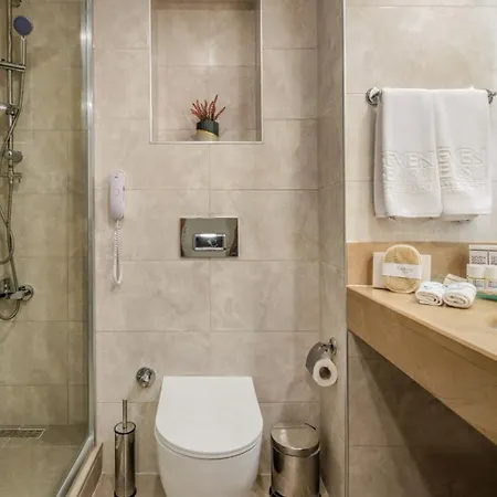 Gravel Select - Ultra Hotel 5*