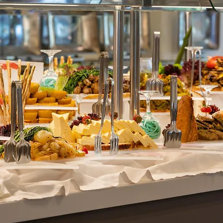 Gravel Select - Ultra Hotel