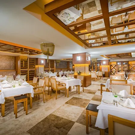 Gravel Select - Ultra Hotel