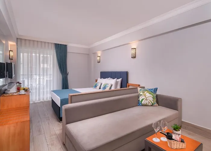 Gravel Select ホテル ケメル