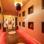 Hotel Gravel Select